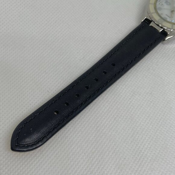 Xoxo women watch 32mm round case silver tone mop dial quartz up to 6.5” running - Picture 5 of 8